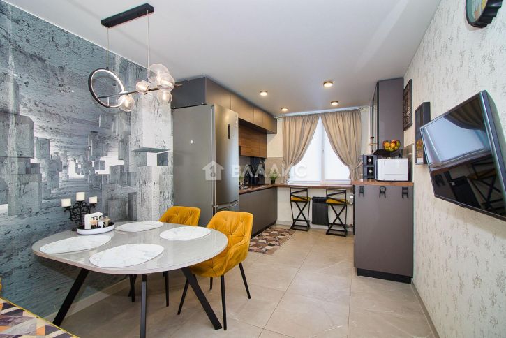 3-комн квартира Добросельская улица