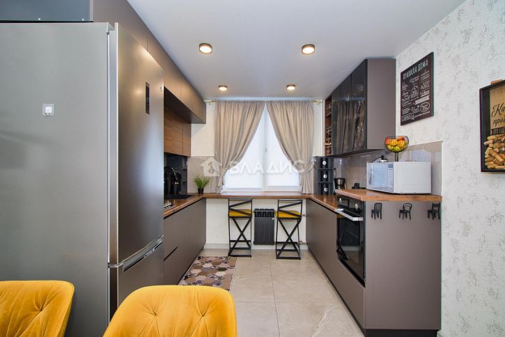 3-комн квартира Добросельская улица