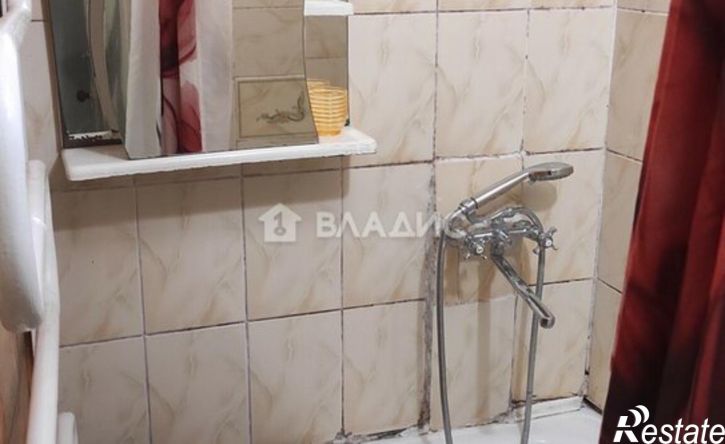 3-комн квартира ул Крайнова, 14,  д. 14