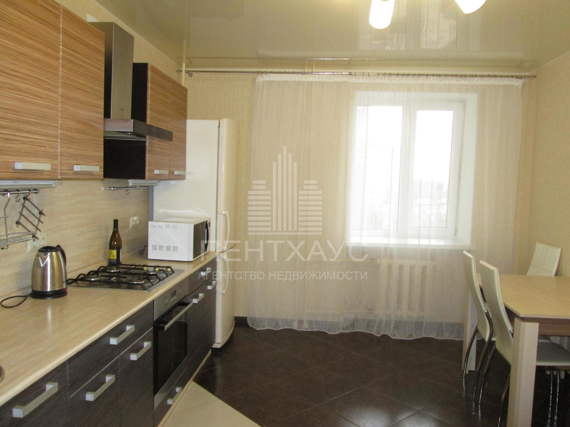 Сдать квартиру за 40 000 рублей на Перекопский военный г-к, 33