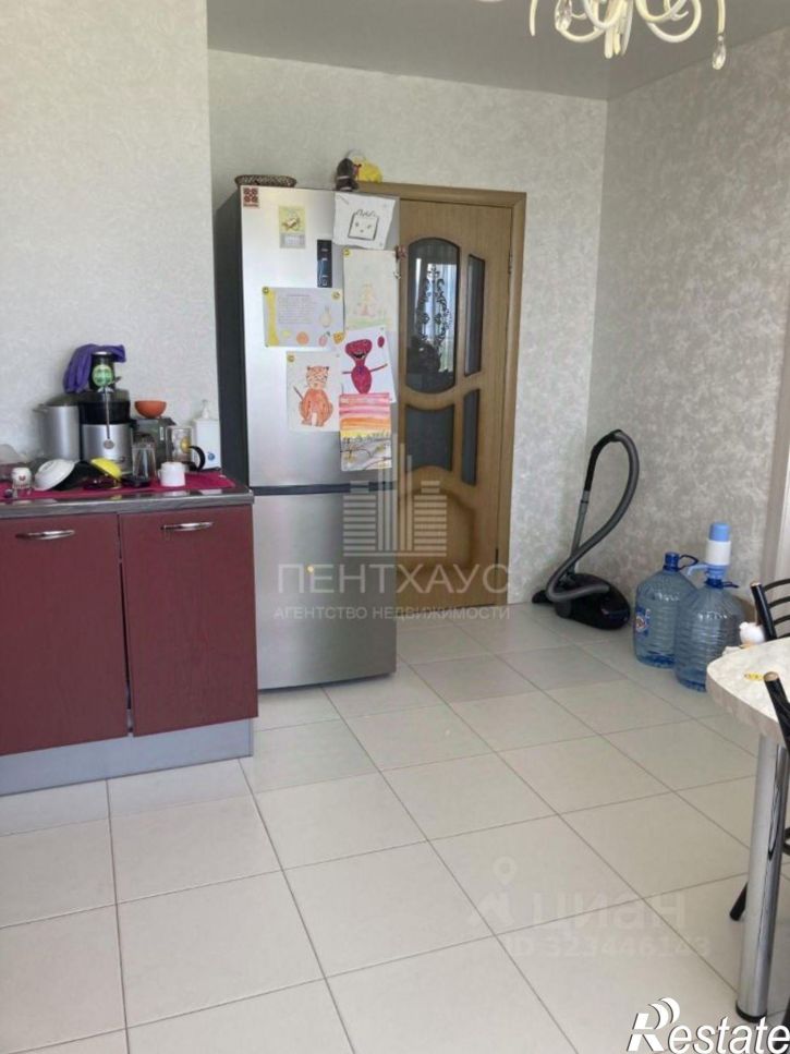 3-комн квартира Новгородская улица, 19А,  д. 19А