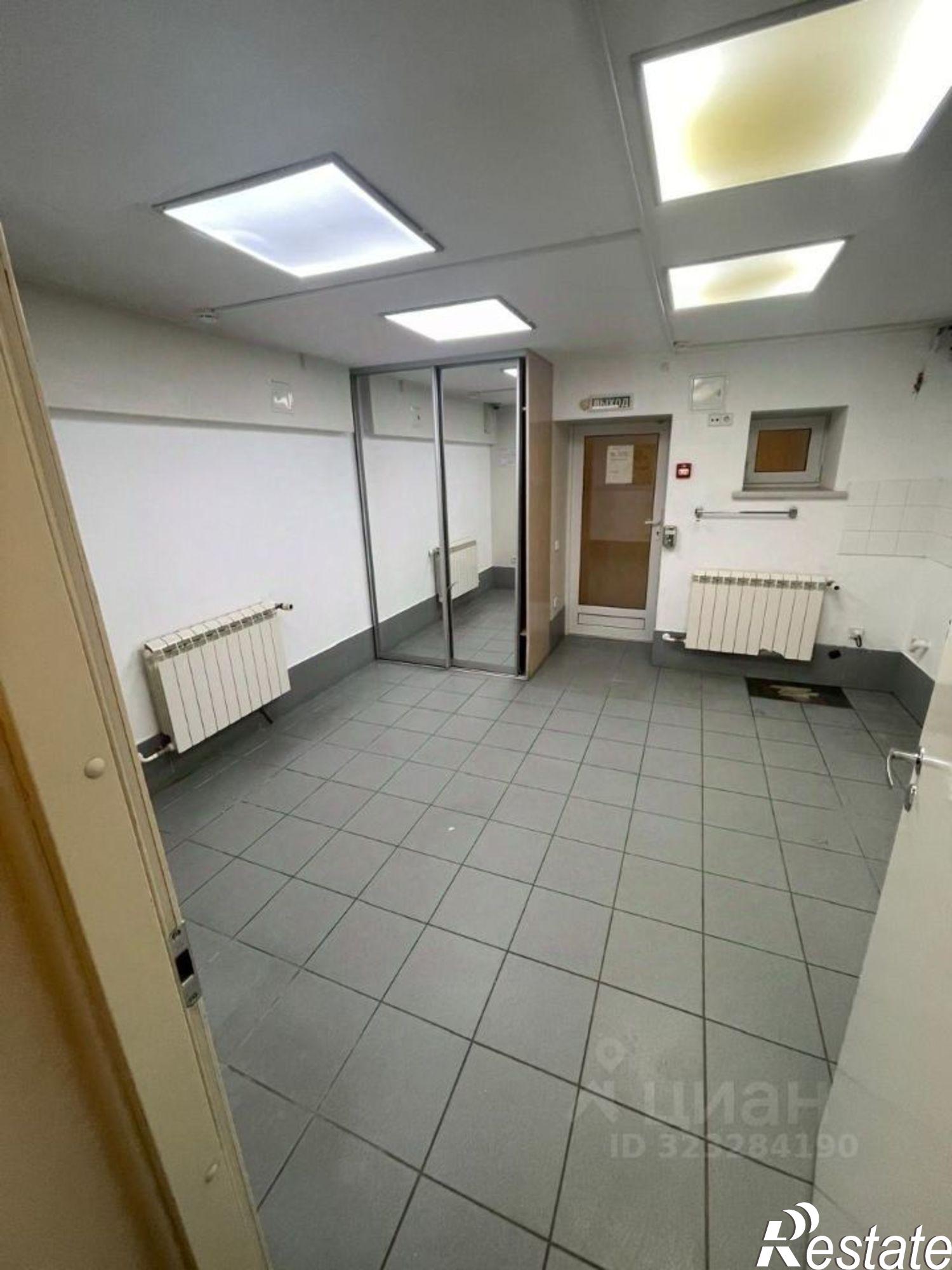 Купить помещение свободного назначения за 25 200 000 рублей на улица Кирова, 6