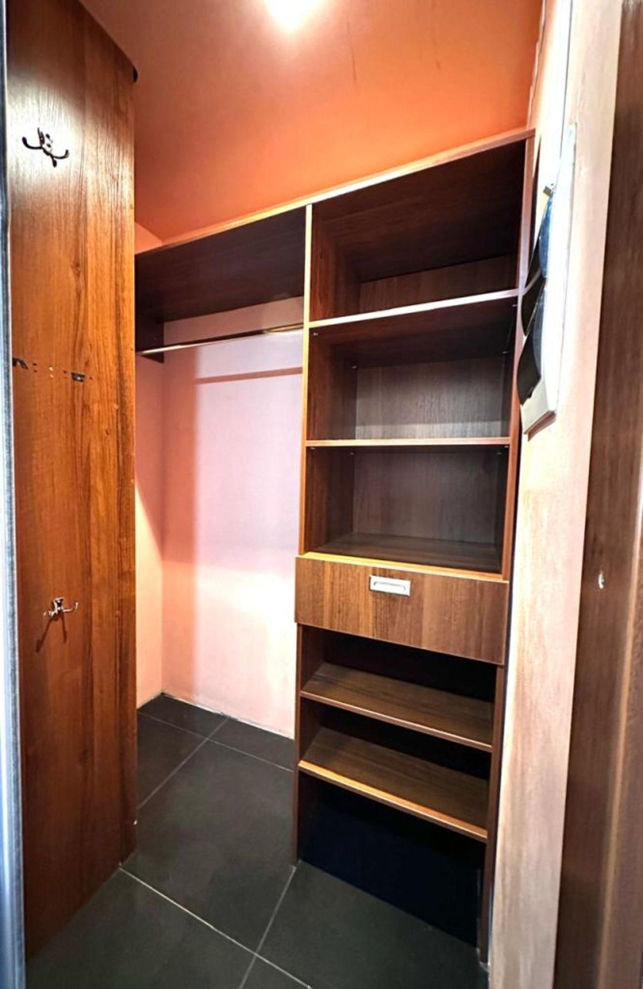 Купить квартиру за 10 000 000 рублей на Василисина ул, 8б