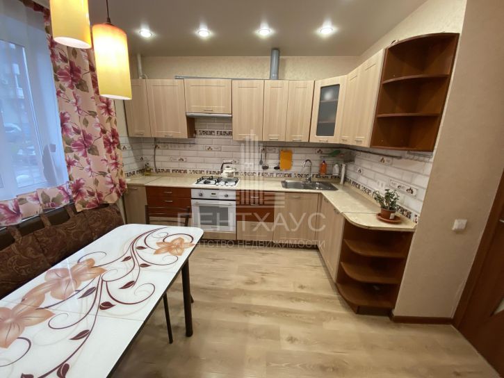 2-комн квартира улица Нижняя Дуброва, 47к3