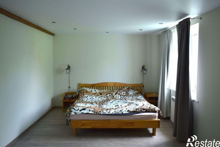 3-комн квартира улица Красная Горка, 54,  д. 54