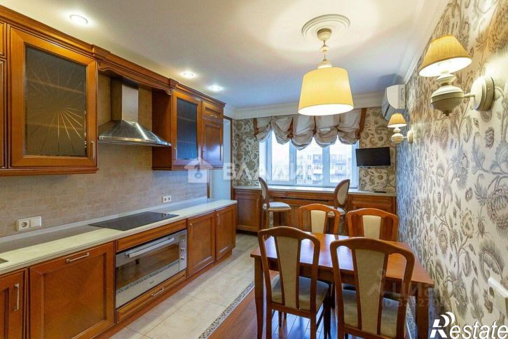 3-комн квартира улица Горького, 27,  д. 27