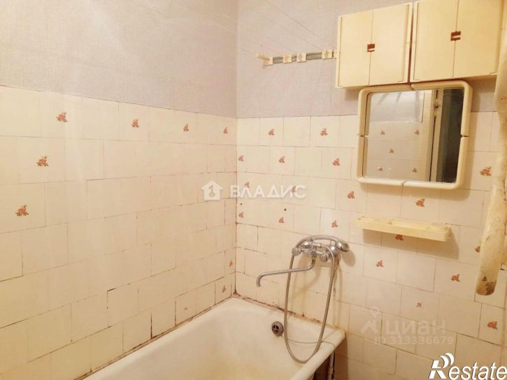 2-комн квартира Школьный проезд, 4,  д. 4