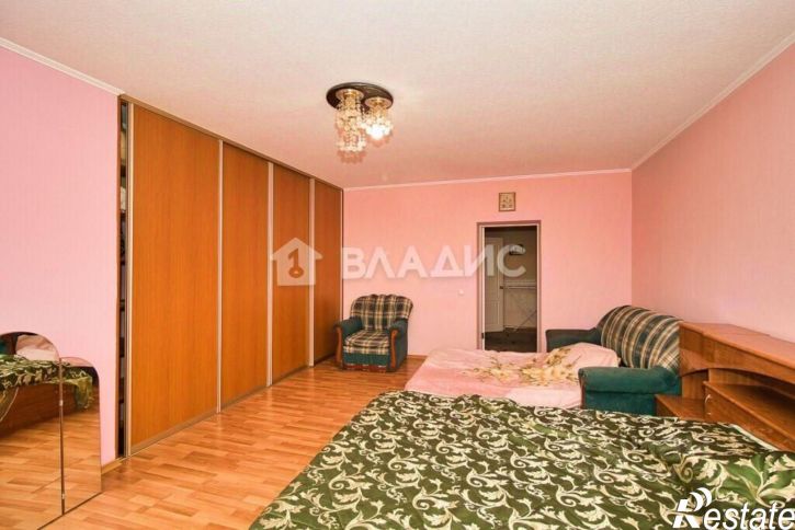 3-комн квартира улица Пичугина, 12А,  д. 12А