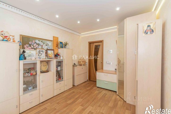 3-комн квартира улица Жуковского, 18,  д. 18