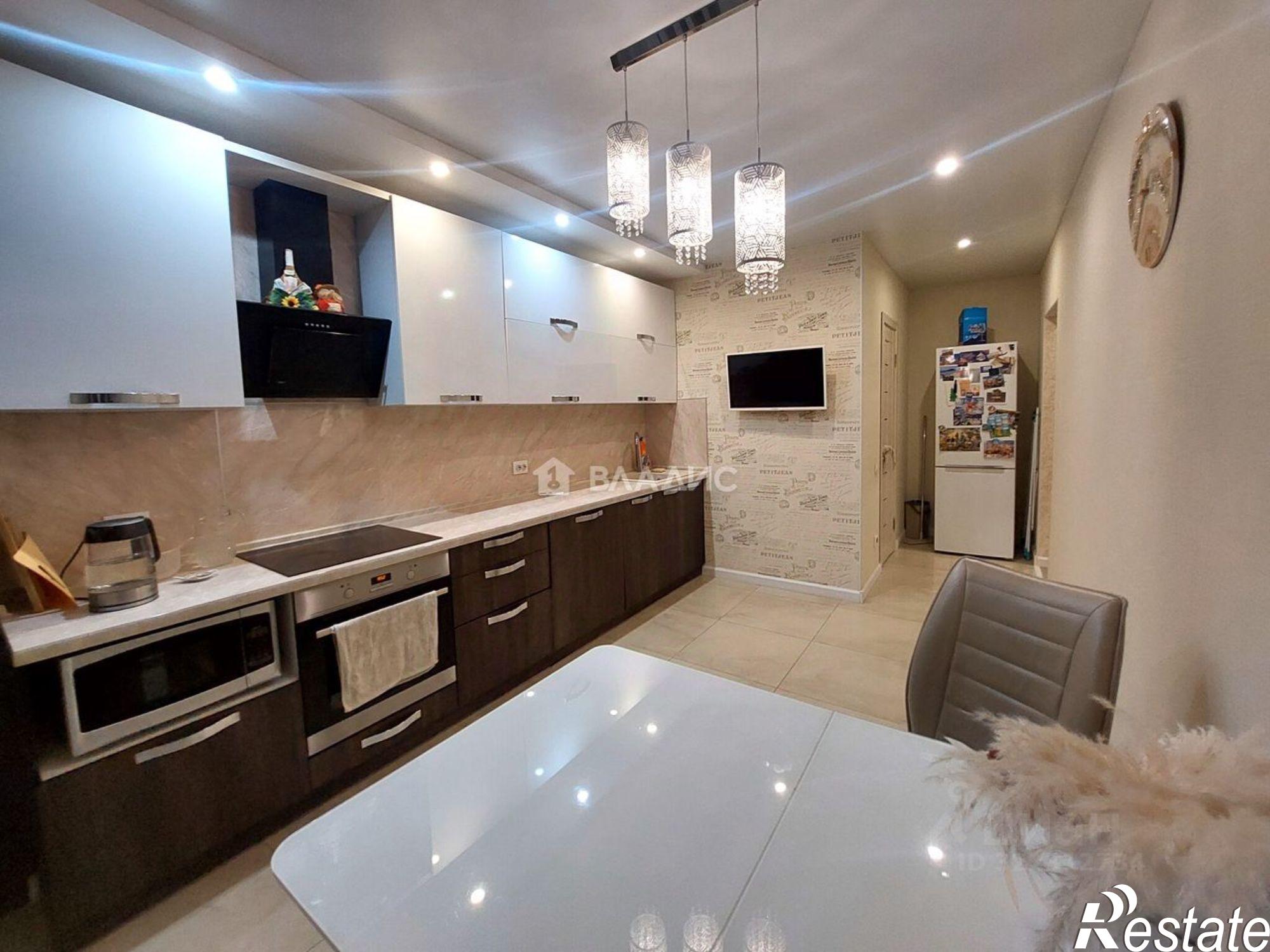 Купить квартиру за 10 700 000 рублей на улица Нижняя Дуброва, 15