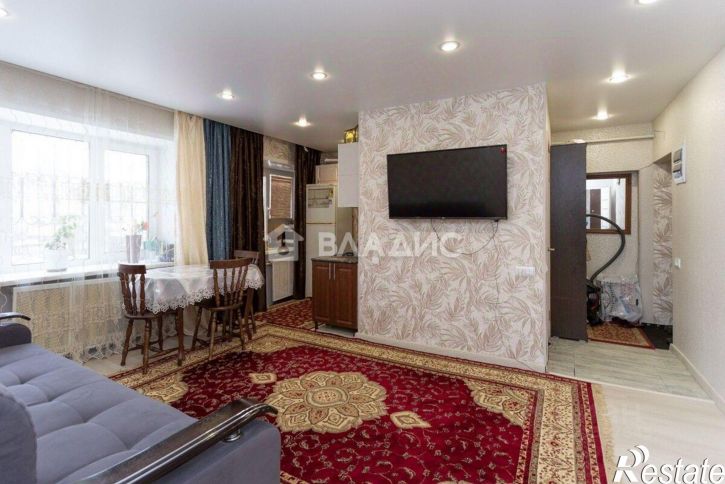 2-комн квартира улица Стасова, 15/12,  д. 15/12