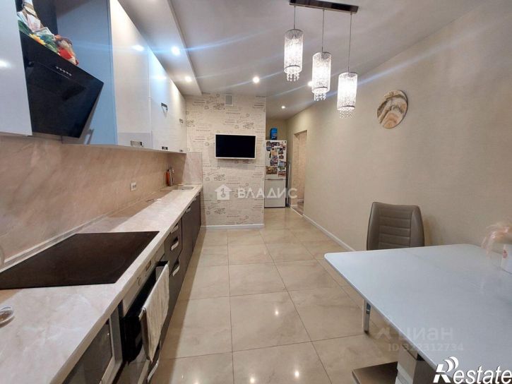 3-комн квартира улица Нижняя Дуброва, 15,  д. 15