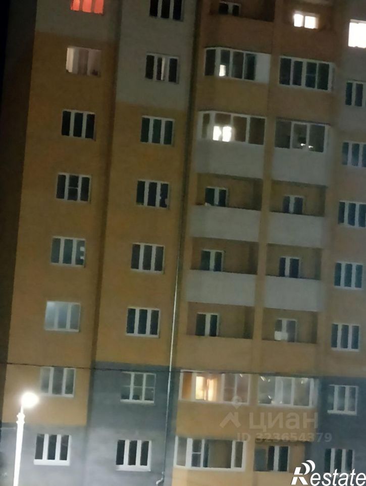 2-комн квартира проспект Строителей, 15Д,  д. 15Д