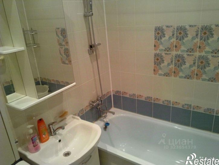 2-комн квартира проспект Строителей, 15Д,  д. 15Д