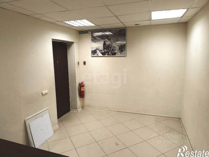 Помещение свободного назначения улица Батурина, 35Б,  д. 35Б