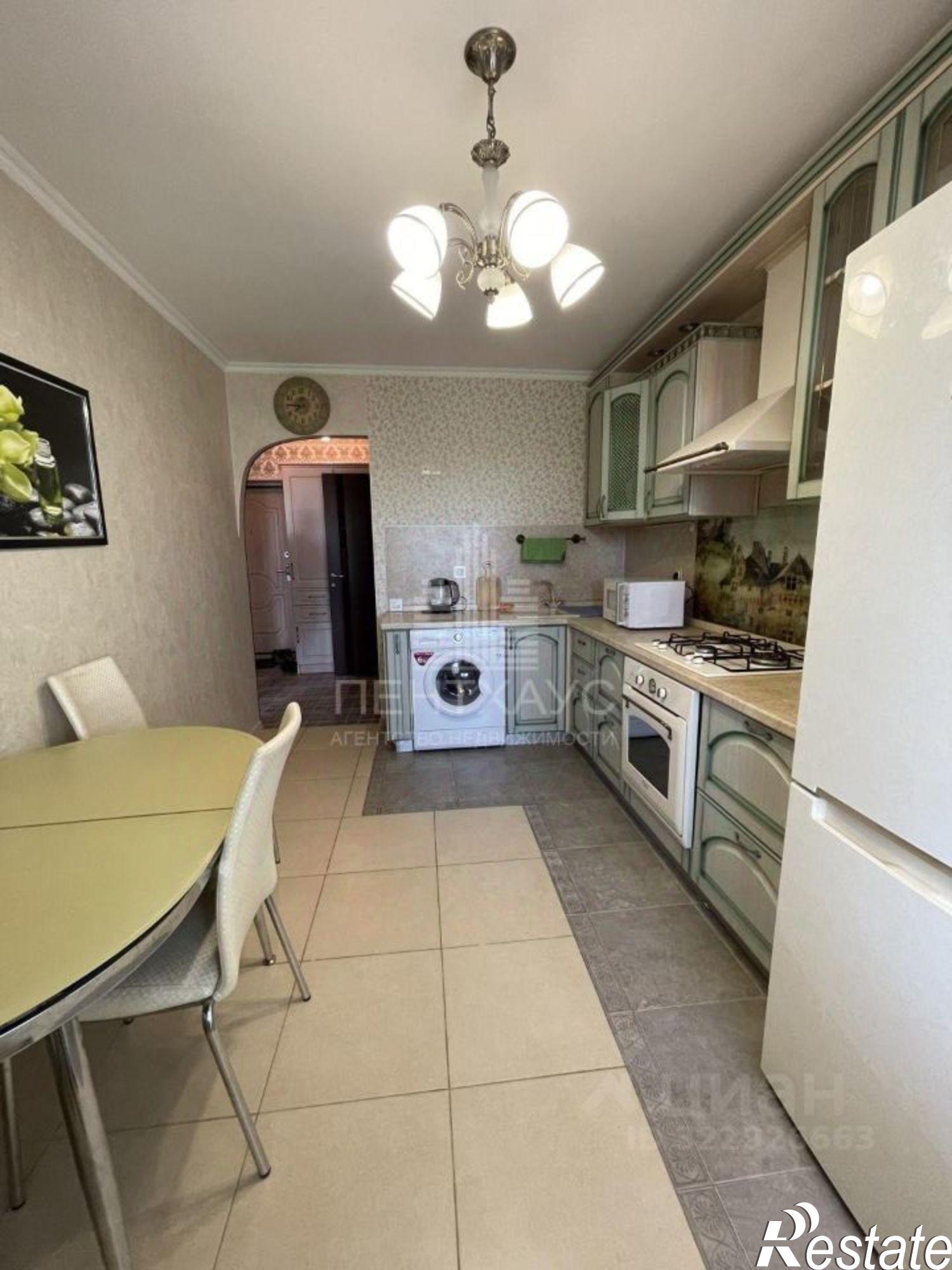 Сдать квартиру за 32 000 рублей на улица Сурикова, 10А