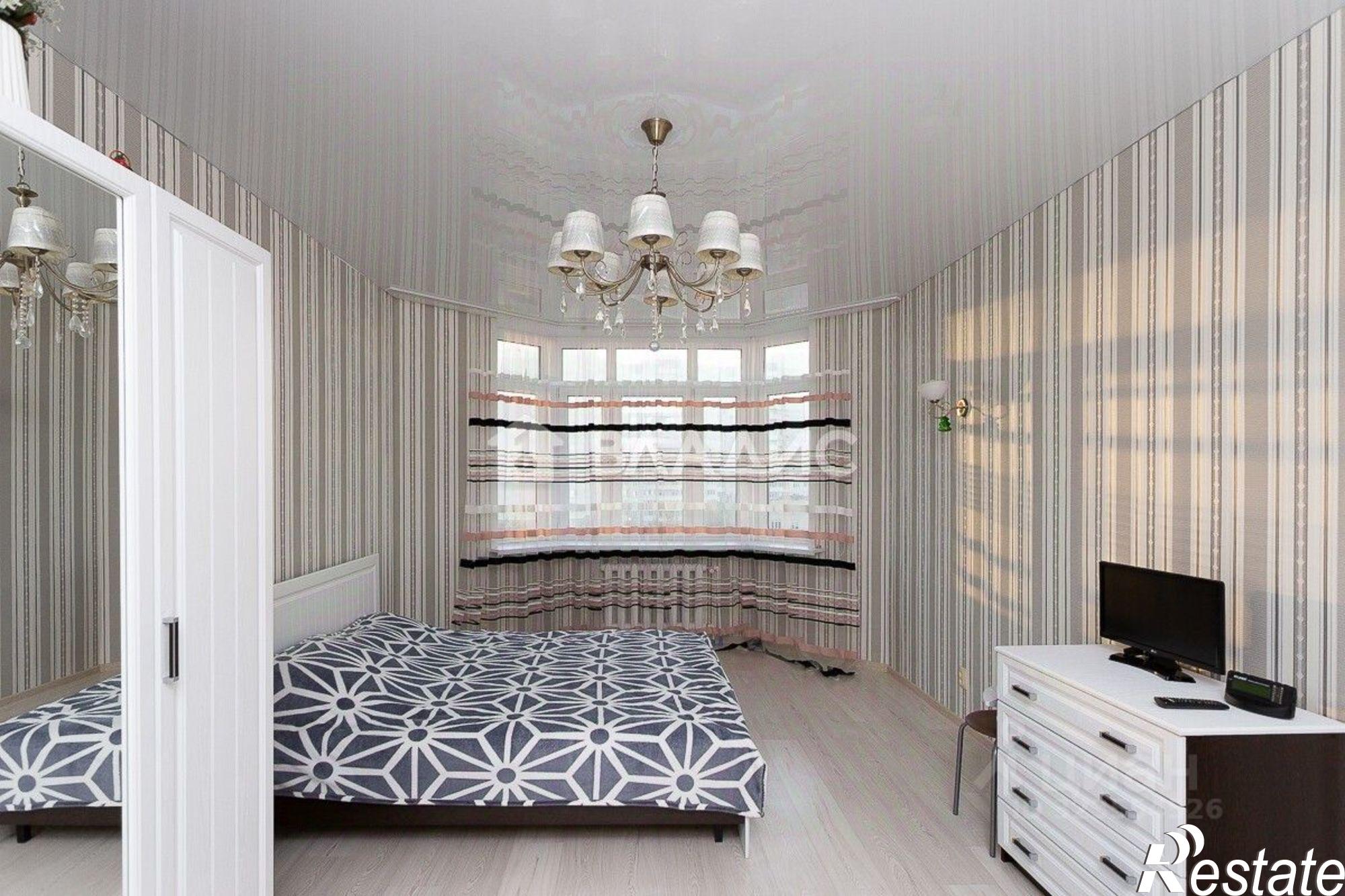 Сдать квартиру за 32 000 рублей на улица Крайнова, 3А