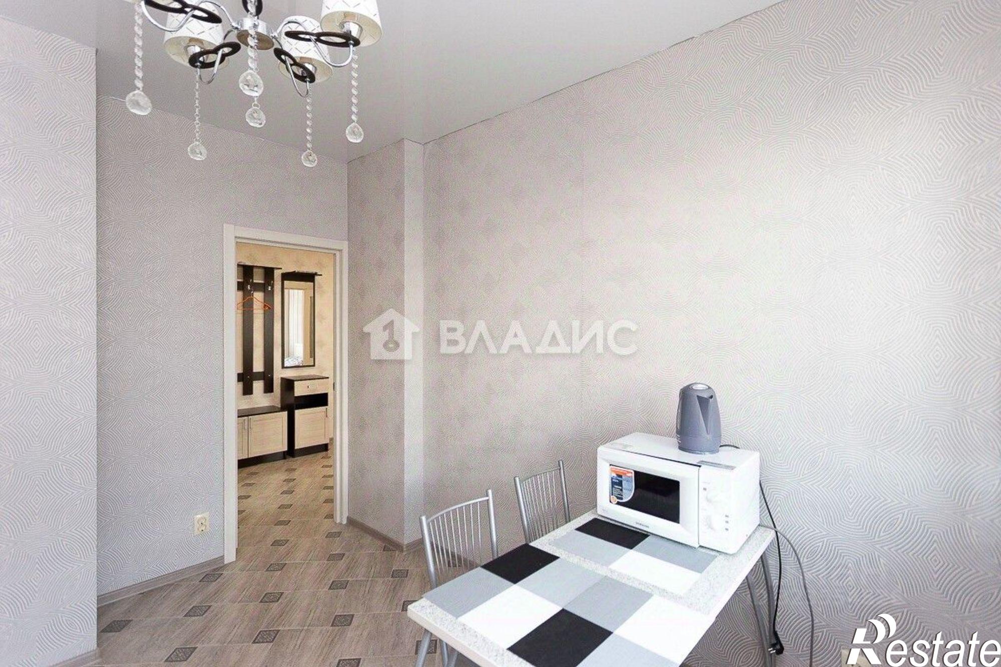 Сдать квартиру за 32 000 рублей на улица Крайнова, 3А