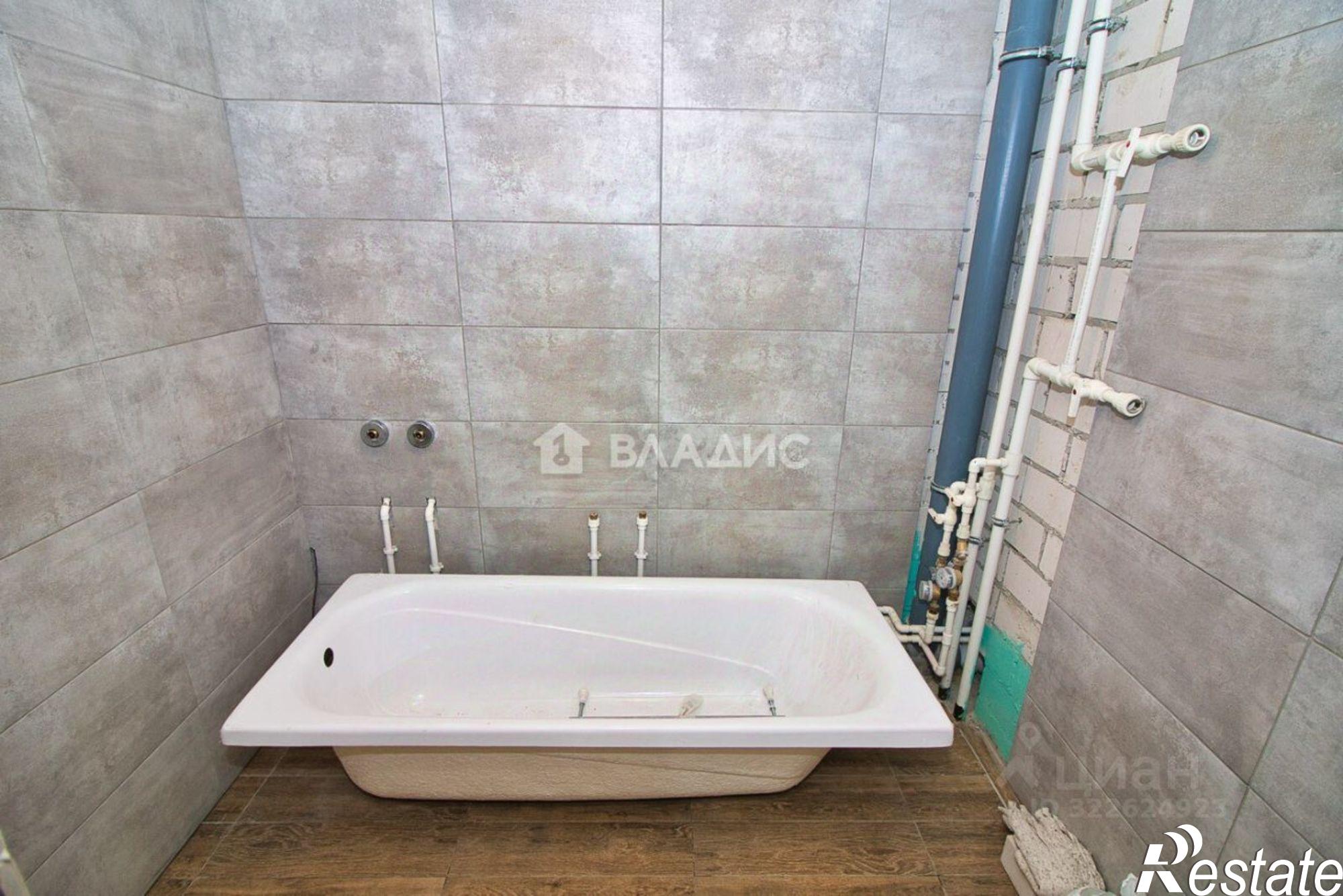 Купить квартиру за 3 720 000 рублей на Новгородская улица, 32