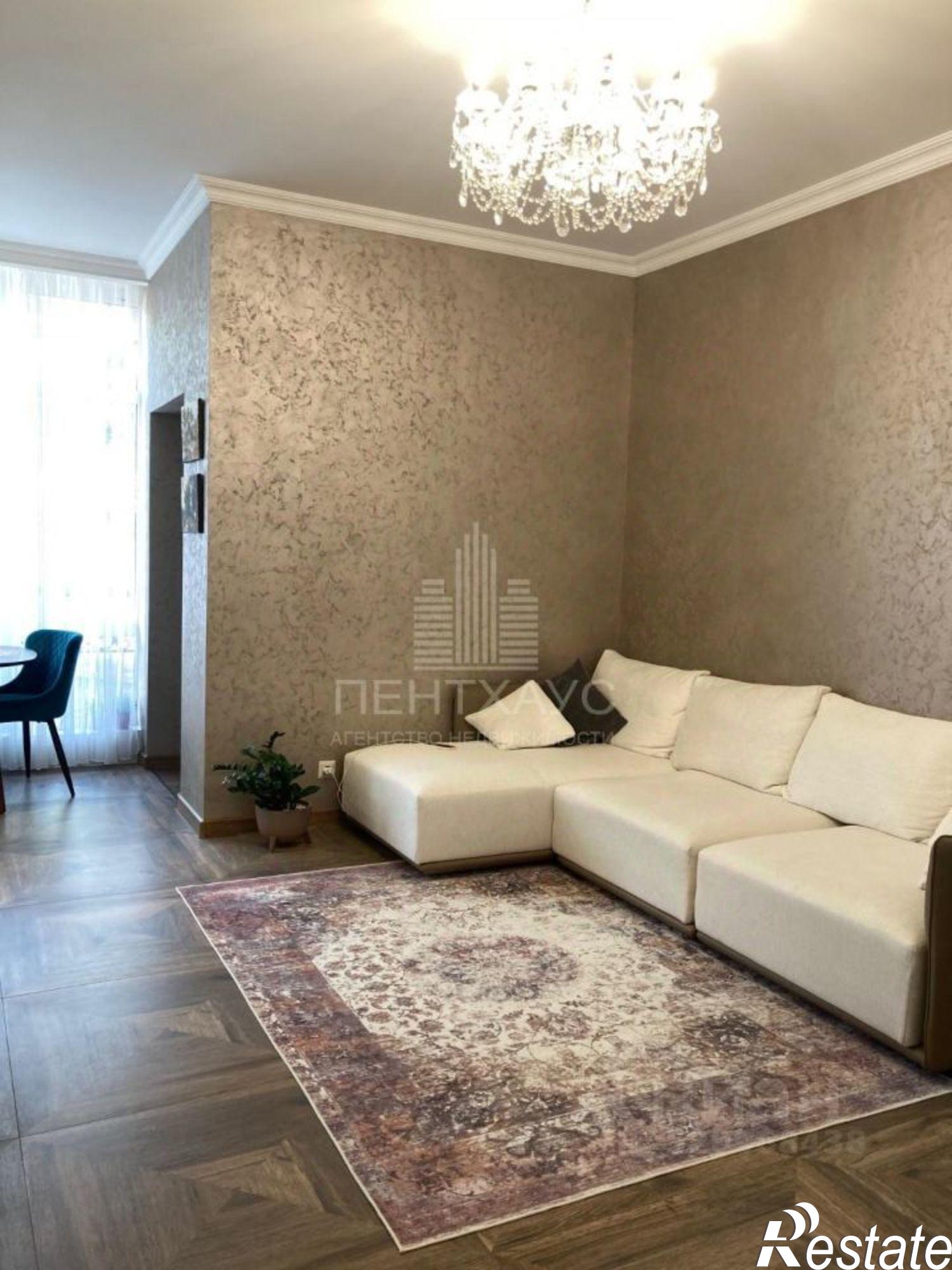 Купить квартиру за 10 000 000 рублей на Учительская улица, 6