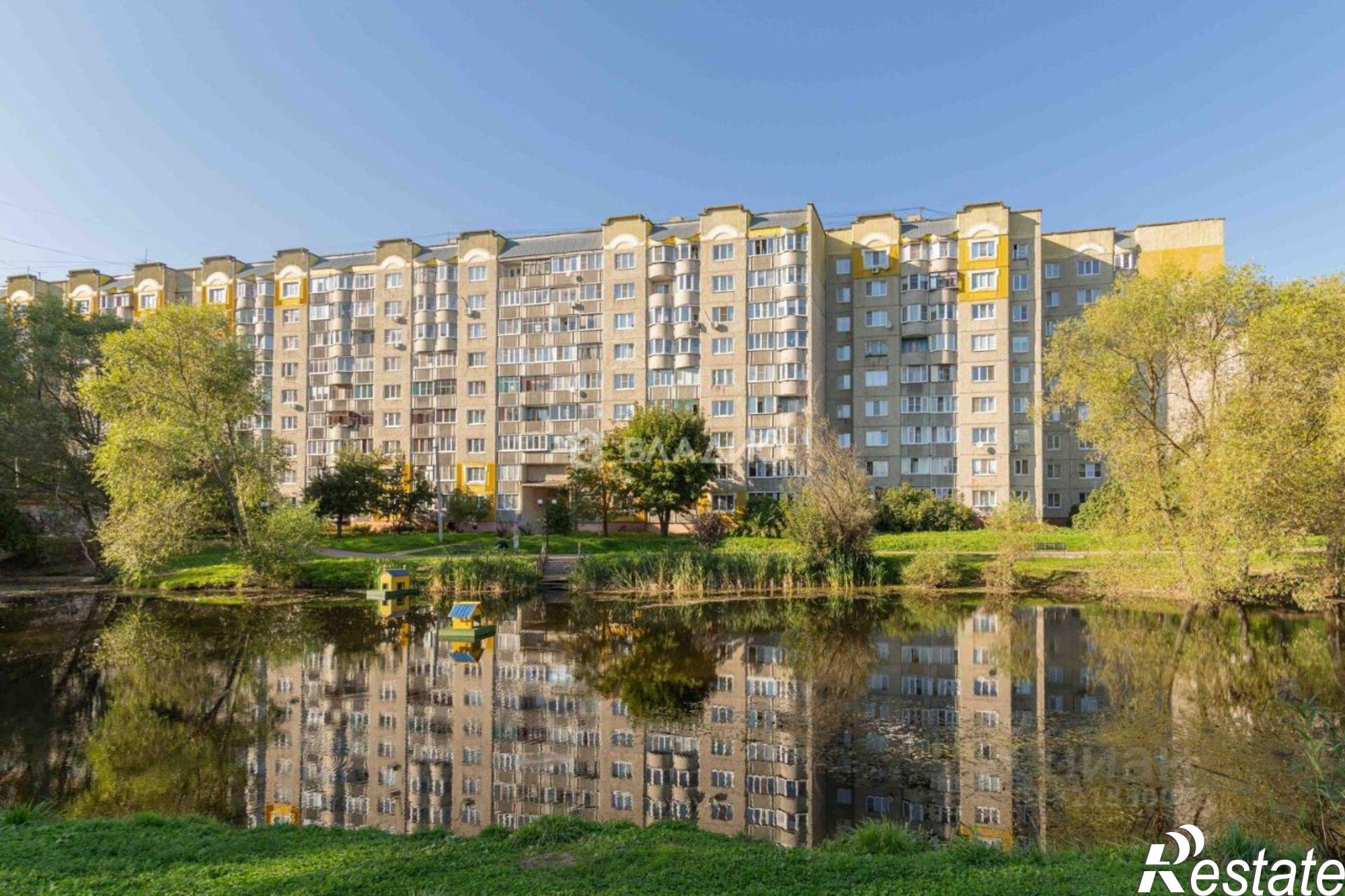 Купить квартиру за 4 200 000 рублей на улица Комиссарова, 3А