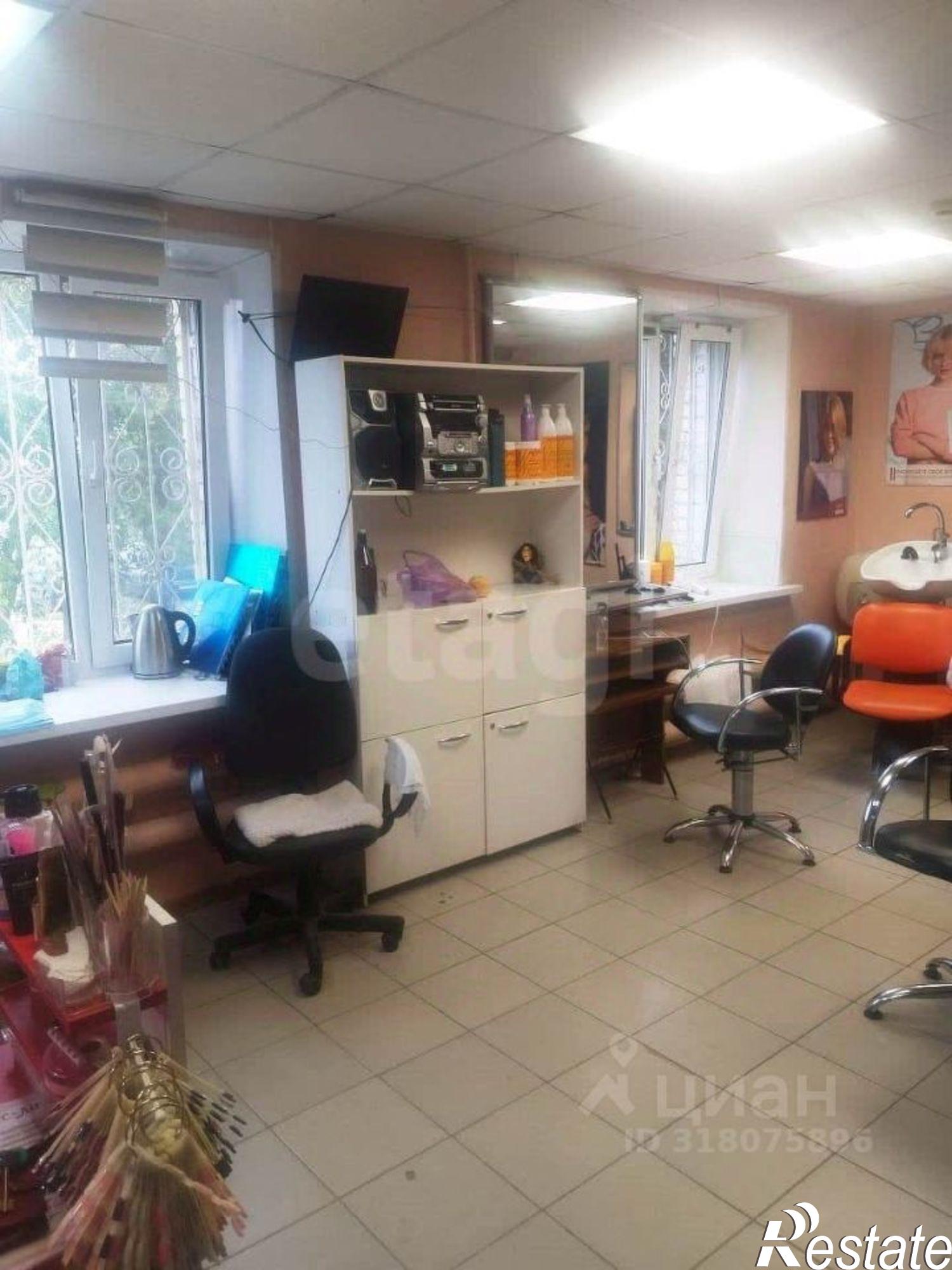 Купить помещение свободного назначения за 3 800 020 рублей на улица Лакина, 139