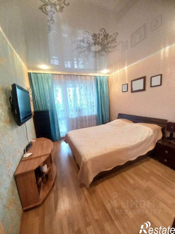 3-комн квартира улица Тихонравова, 3,  д. 3