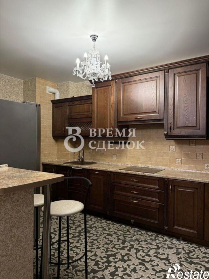 3-комн квартира Ставровская улица, 1,  д. 1