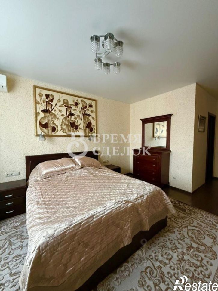 3-комн квартира Ставровская улица, 1,  д. 1