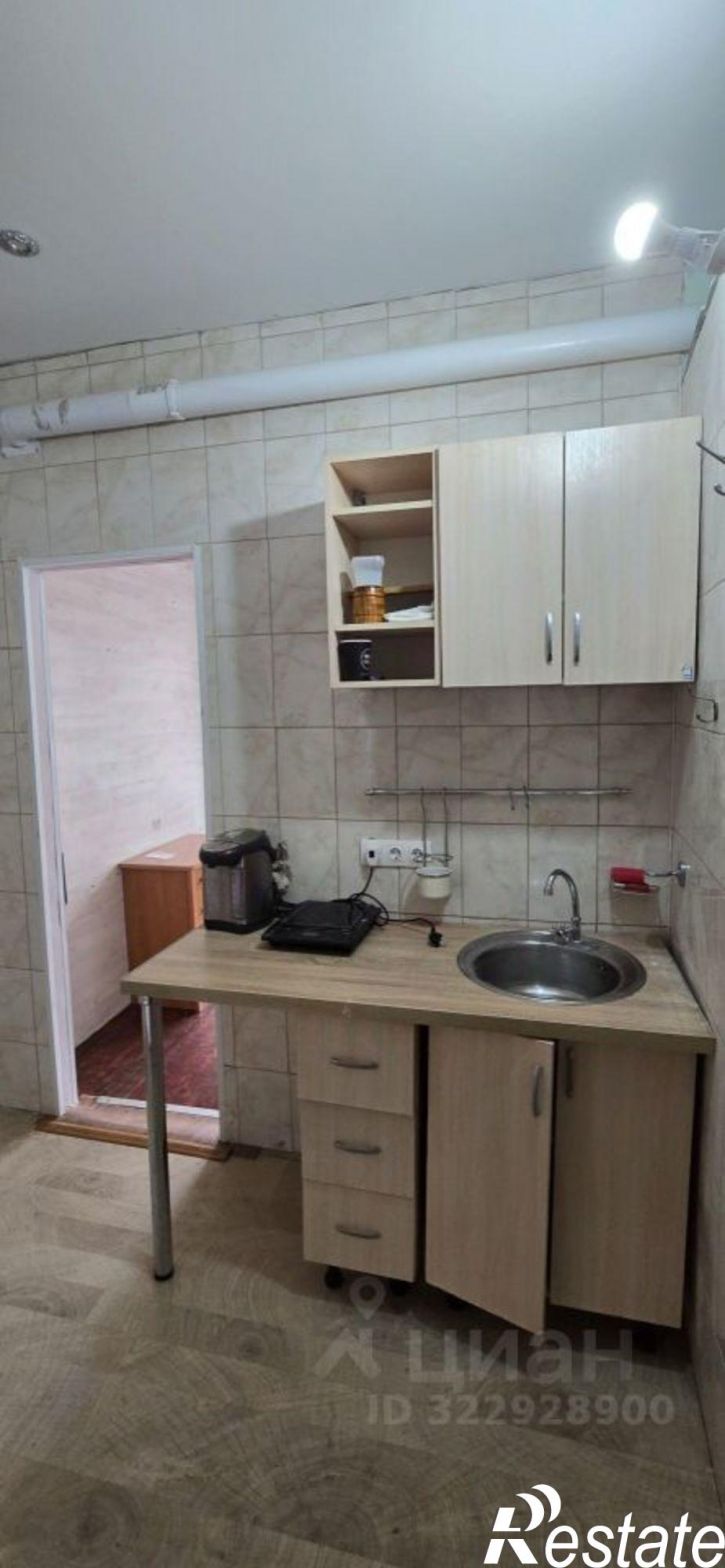 Комната Большая Нижегородская улица, 104,  д. 104