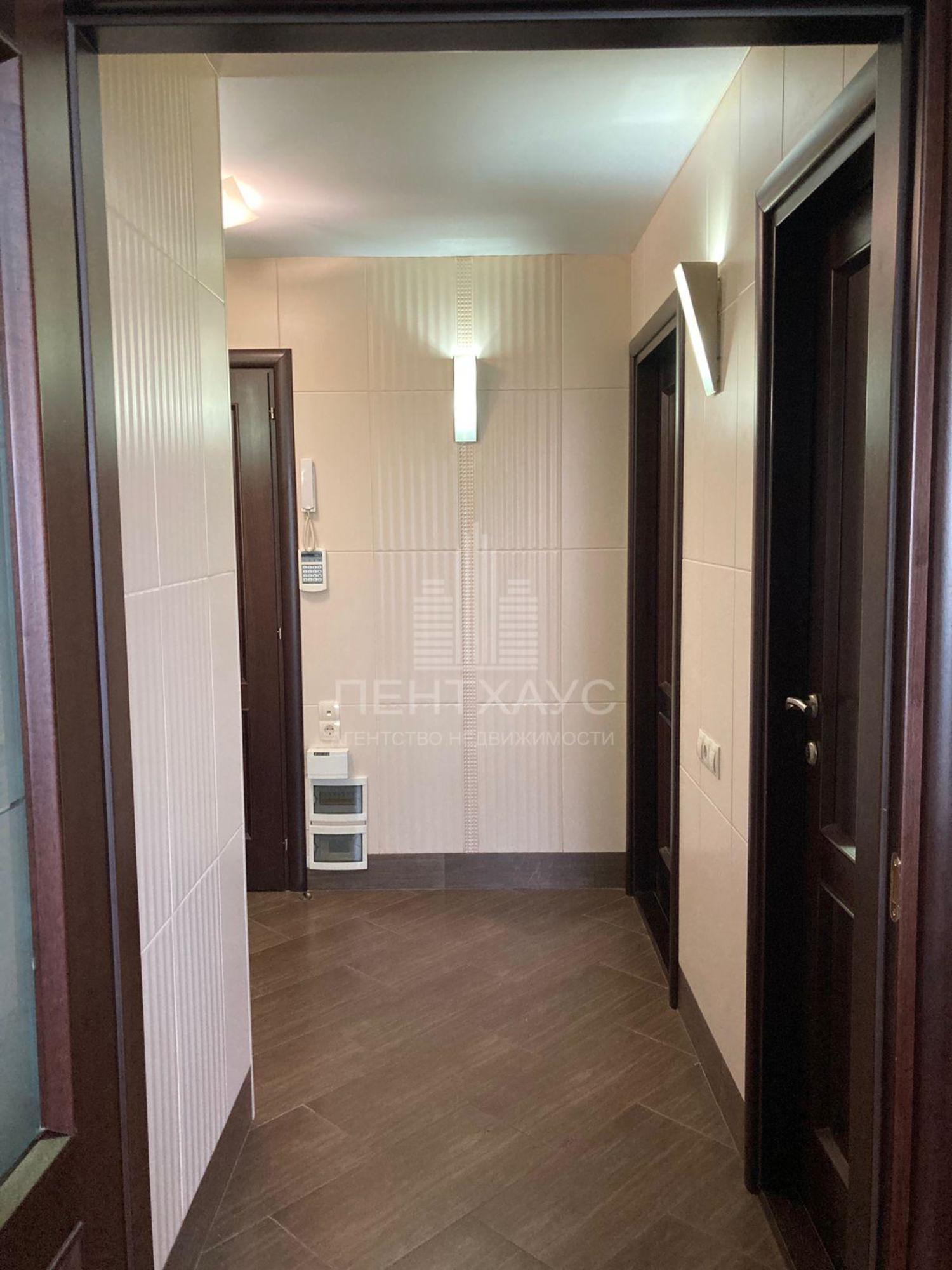 Купить квартиру за 10 200 000 рублей на ул Верхняя Дуброва, 26А