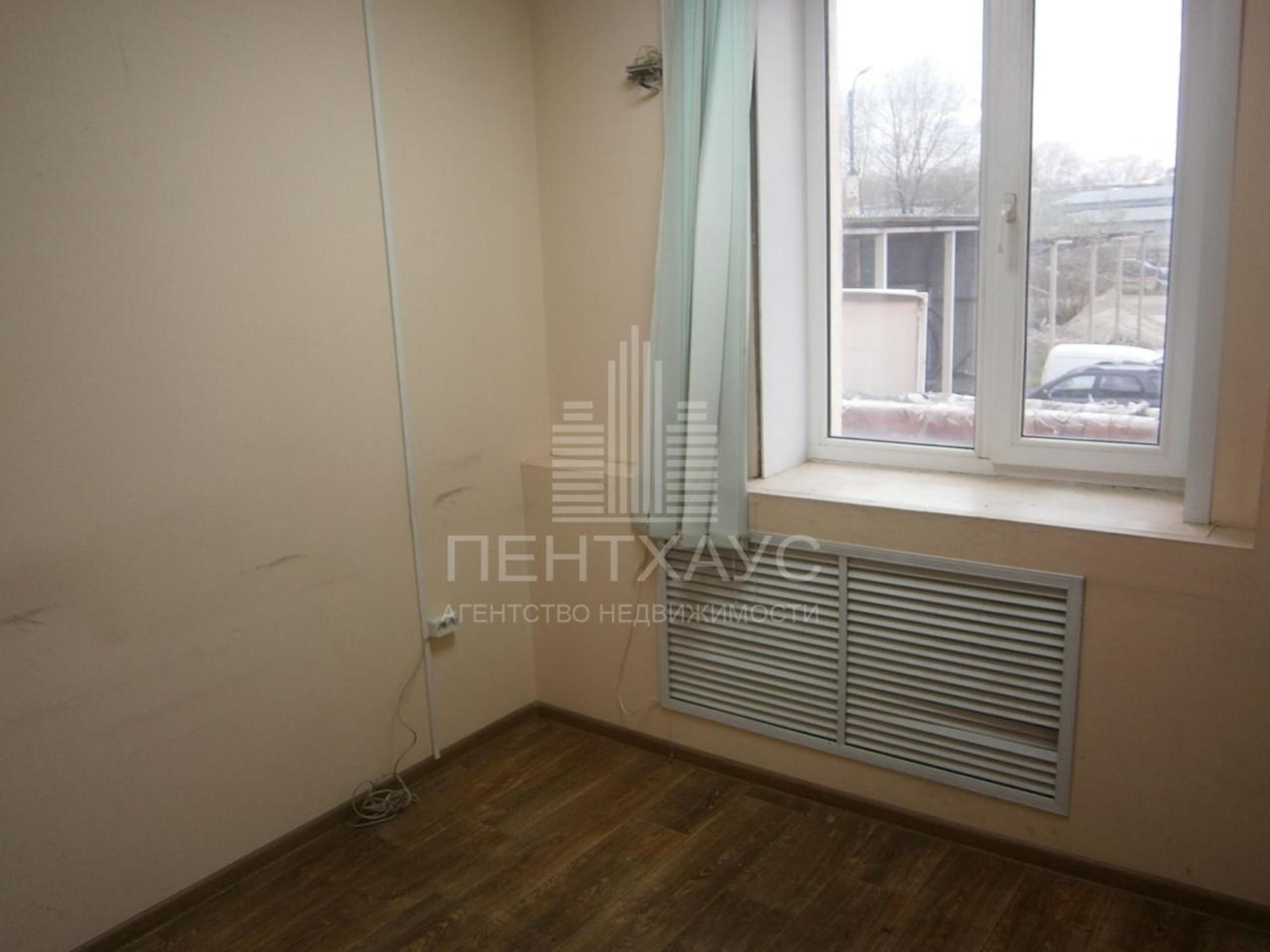 Сдать офис, помещение под офис за 300 рублей на улица 16 лет Октября, 36А