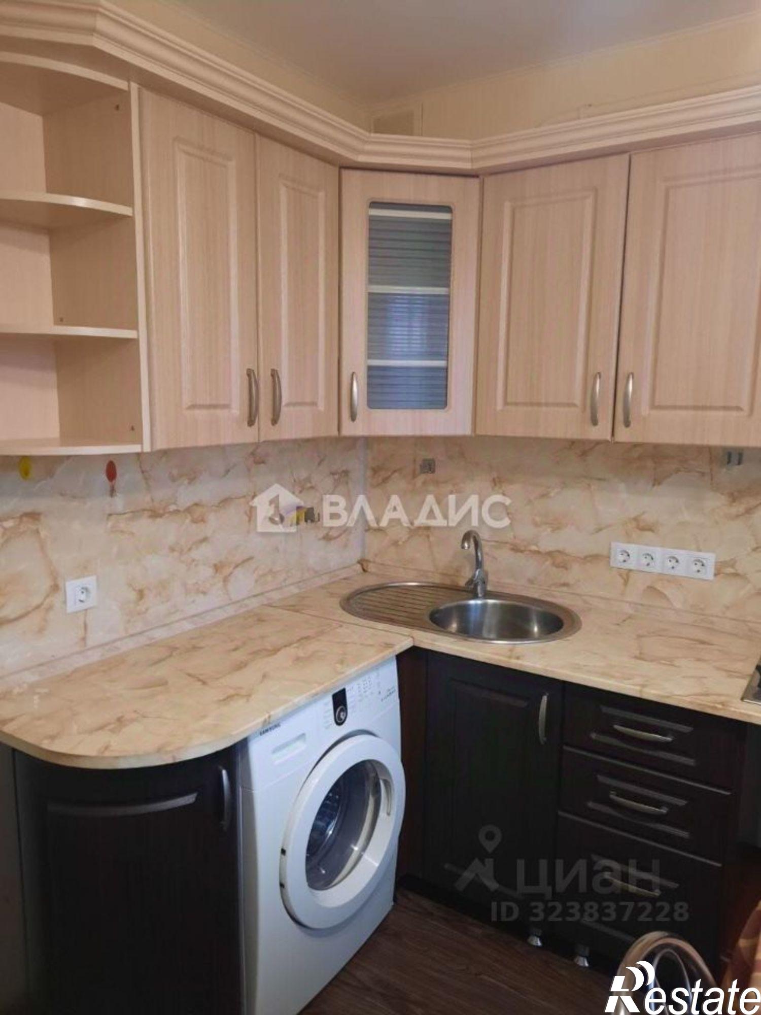 Сдать квартиру за 25 000 рублей на ул Безыменского, 1