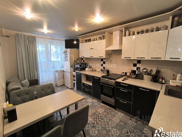 3-комн квартира улица Сурикова, 10А,  д. 10А