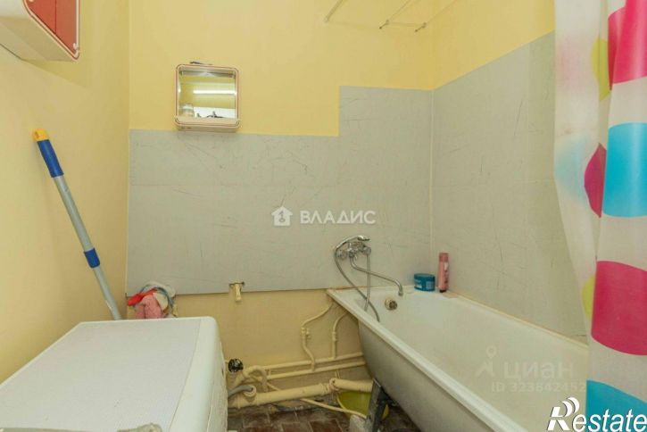 Комната ул Батурина, 37А,  д. 37А