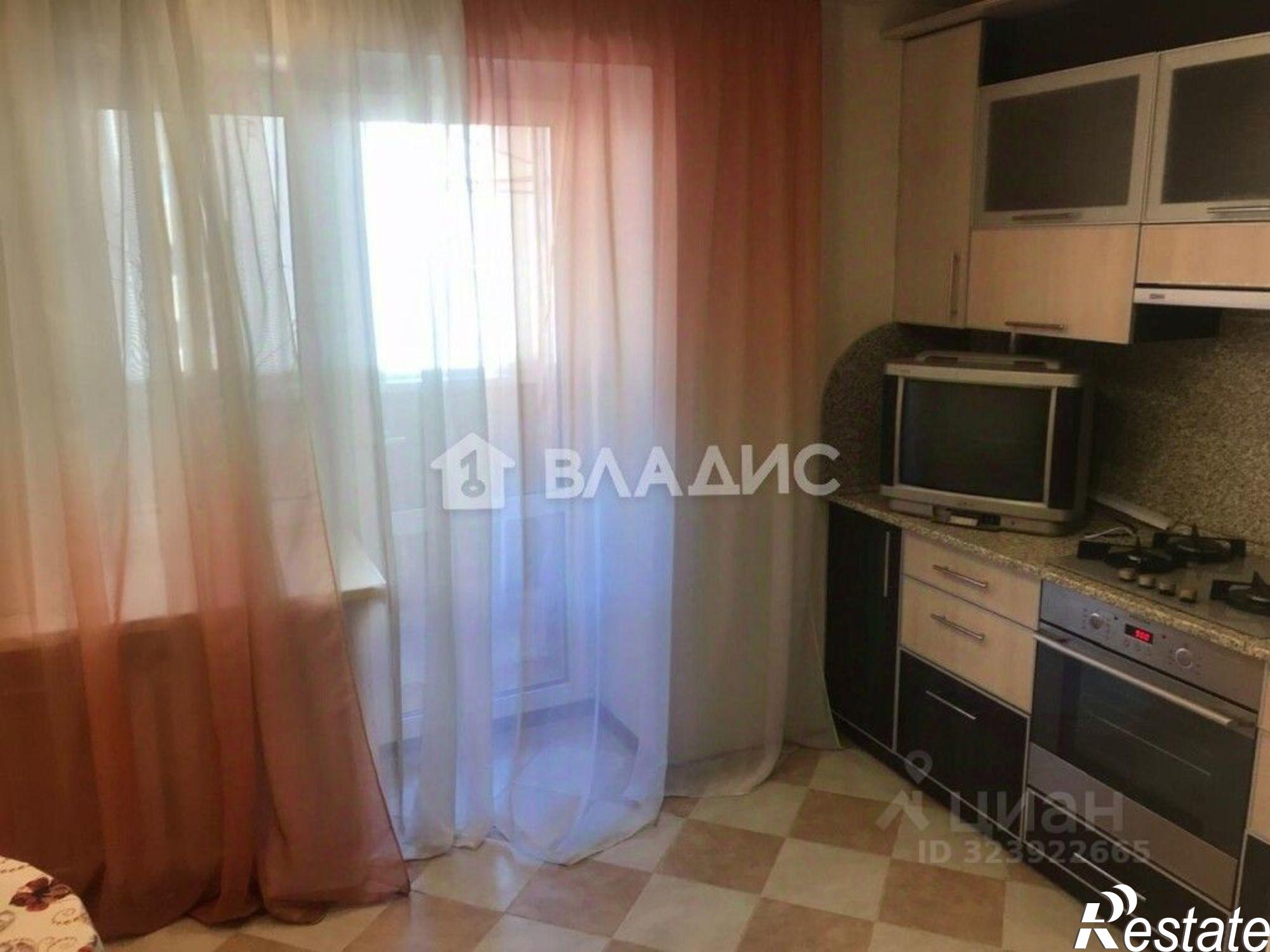 Сдать квартиру за 35 000 рублей на улица Безыменского, 17Г