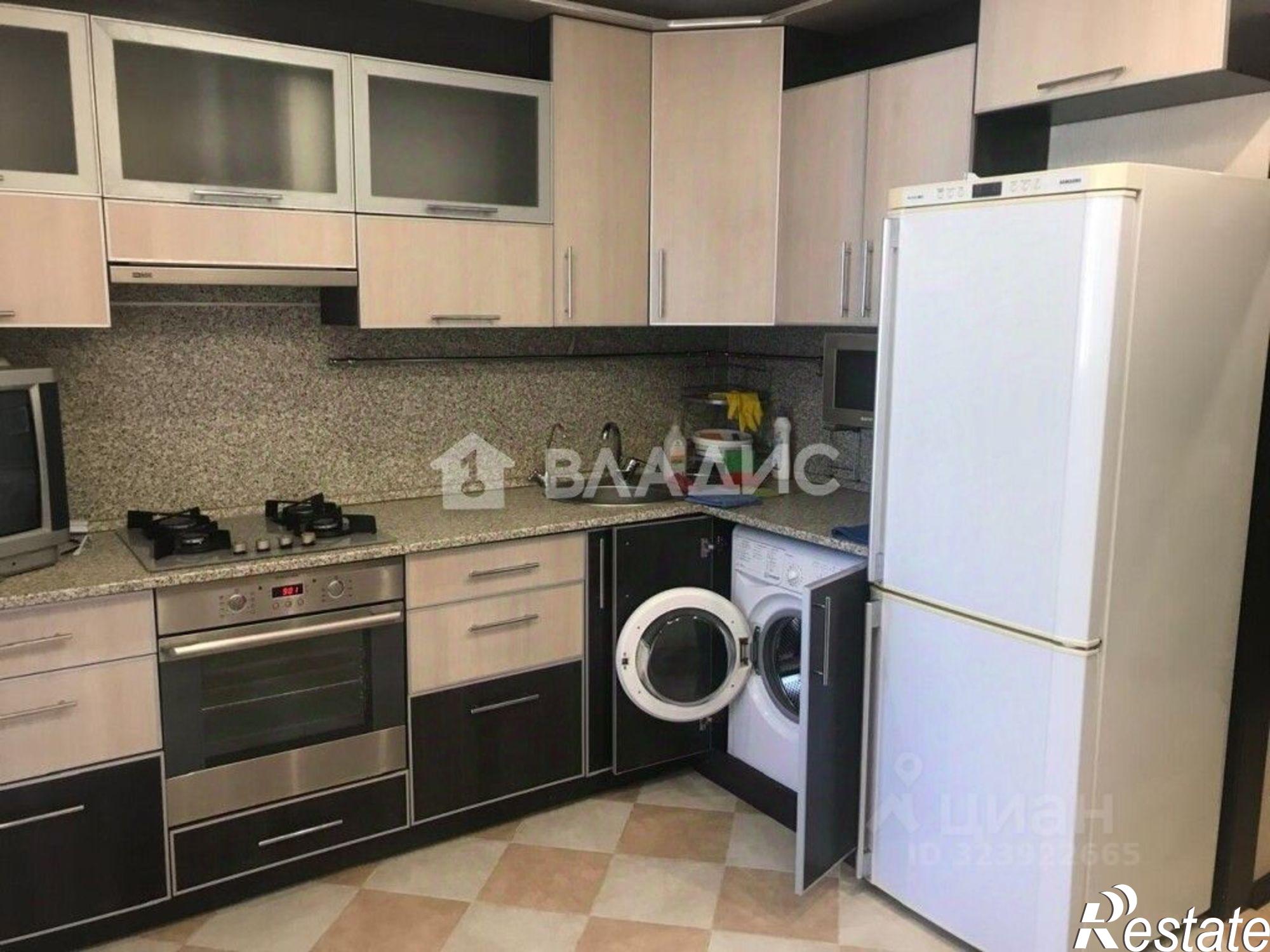 Сдать квартиру за 35 000 рублей на улица Безыменского, 17Г