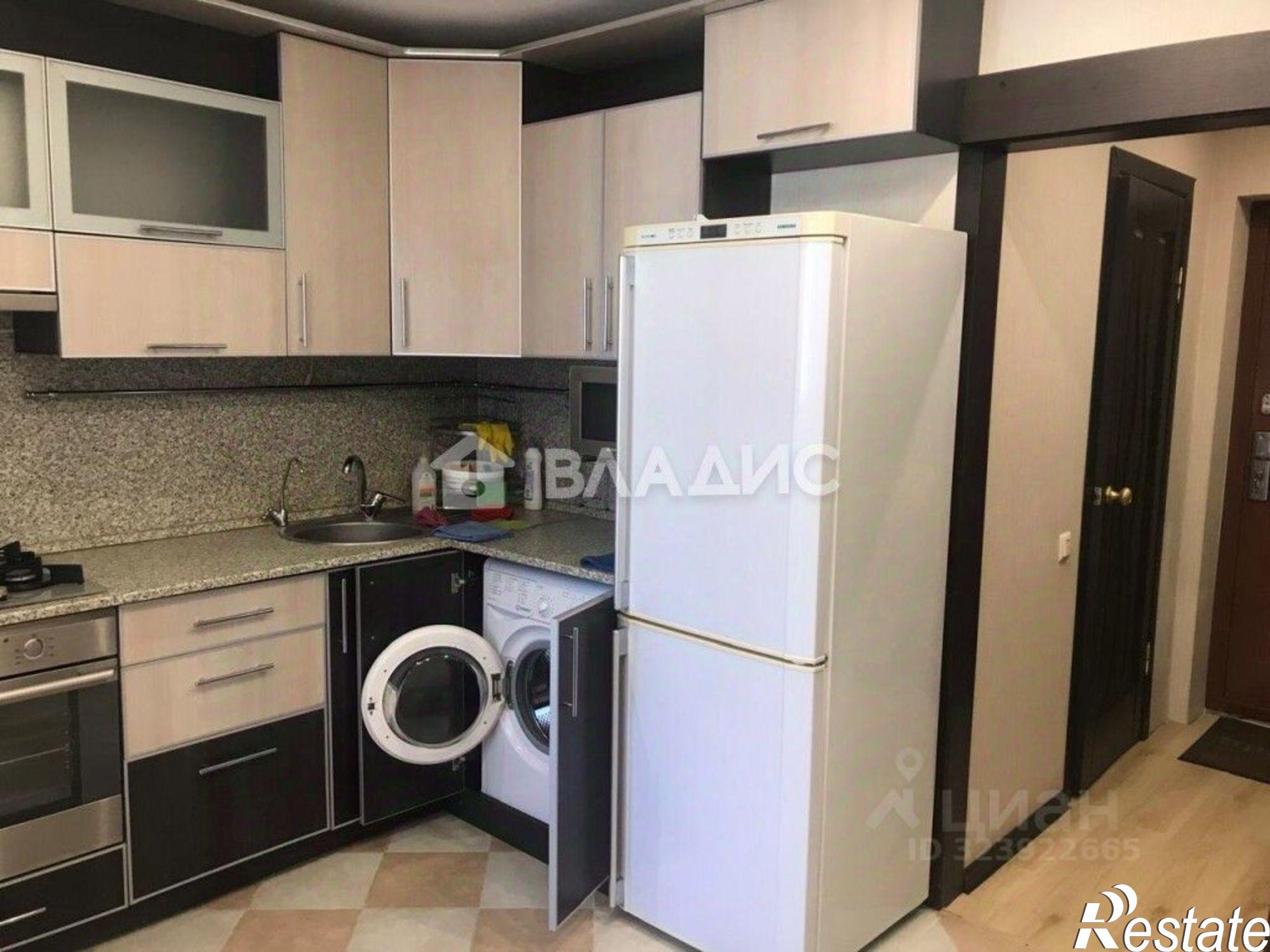 Сдать квартиру за 35 000 рублей на улица Безыменского, 17Г