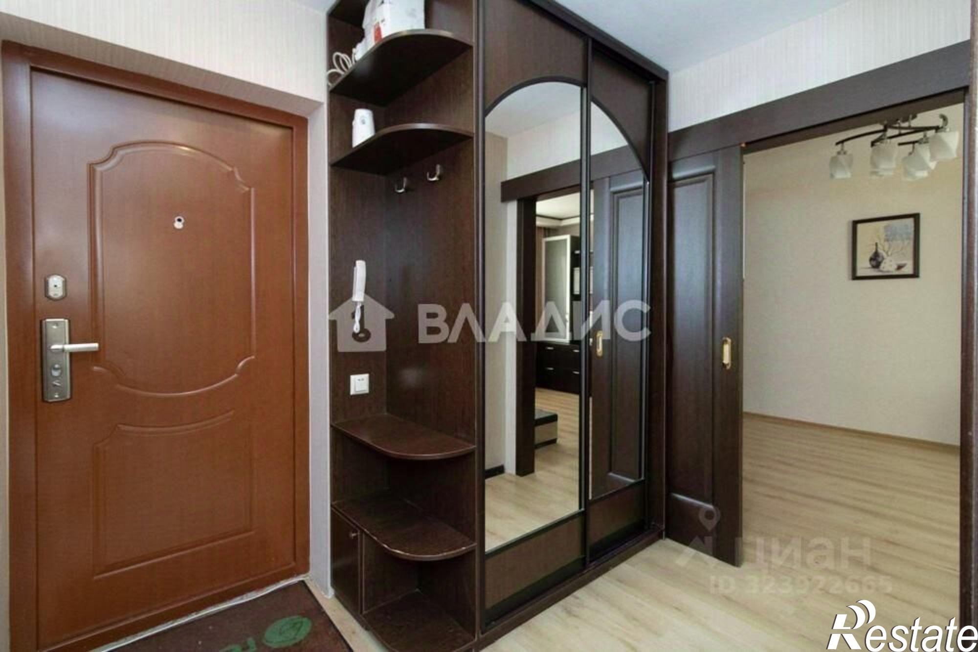 Сдать квартиру за 35 000 рублей на улица Безыменского, 17Г