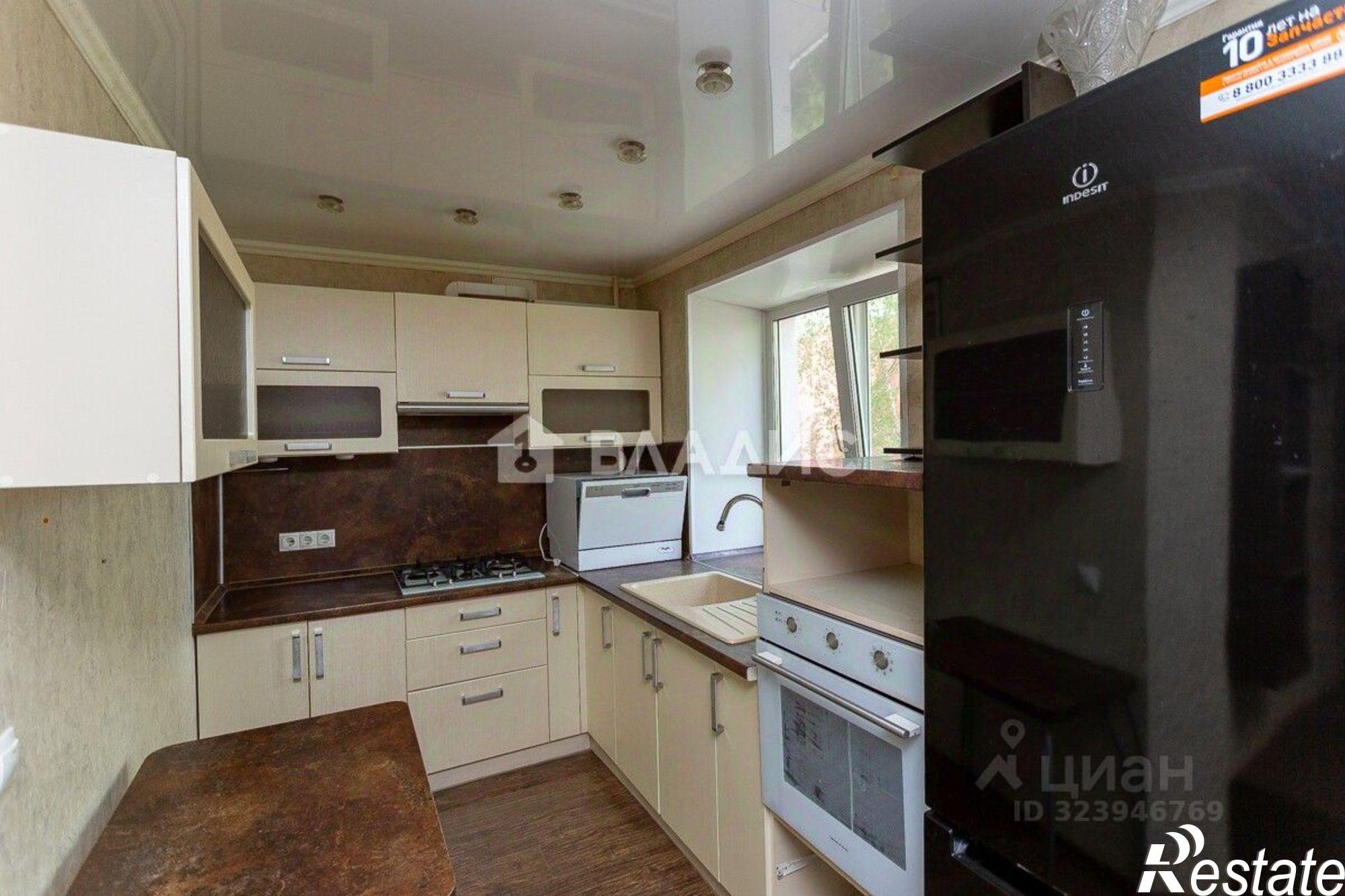 Сдать квартиру за 28 000 рублей на проспект Строителей, 17