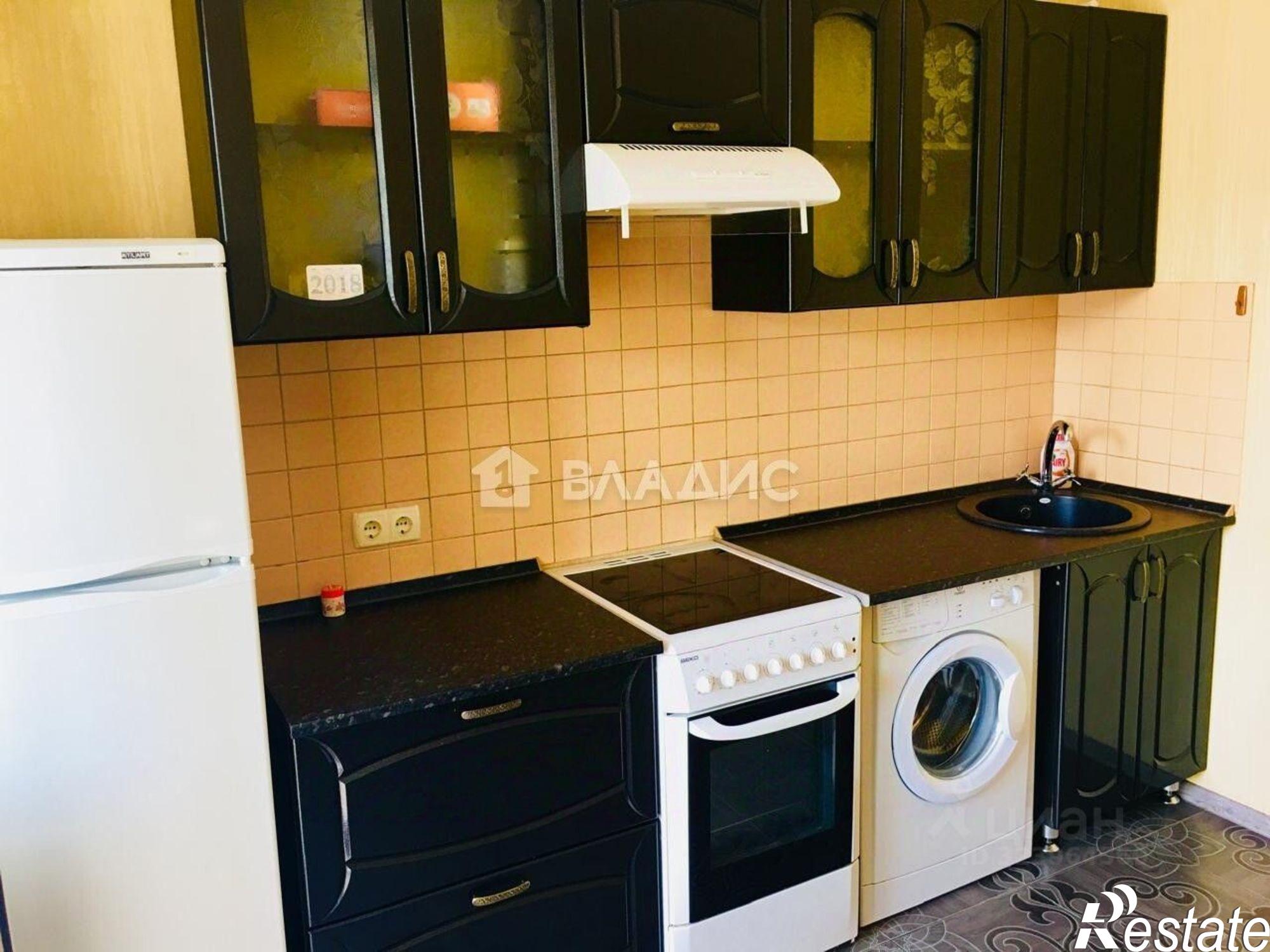 Сдать квартиру за 25 000 рублей на улица Нижняя Дуброва, 17