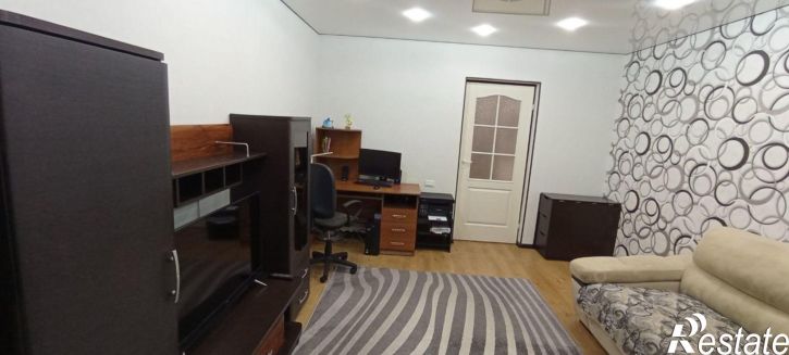 3-комн квартира проспект Строителей (дублёр), 22,  д. 22