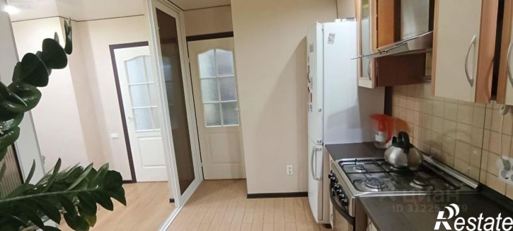 3-комн квартира проспект Строителей (дублёр), 22,  д. 22