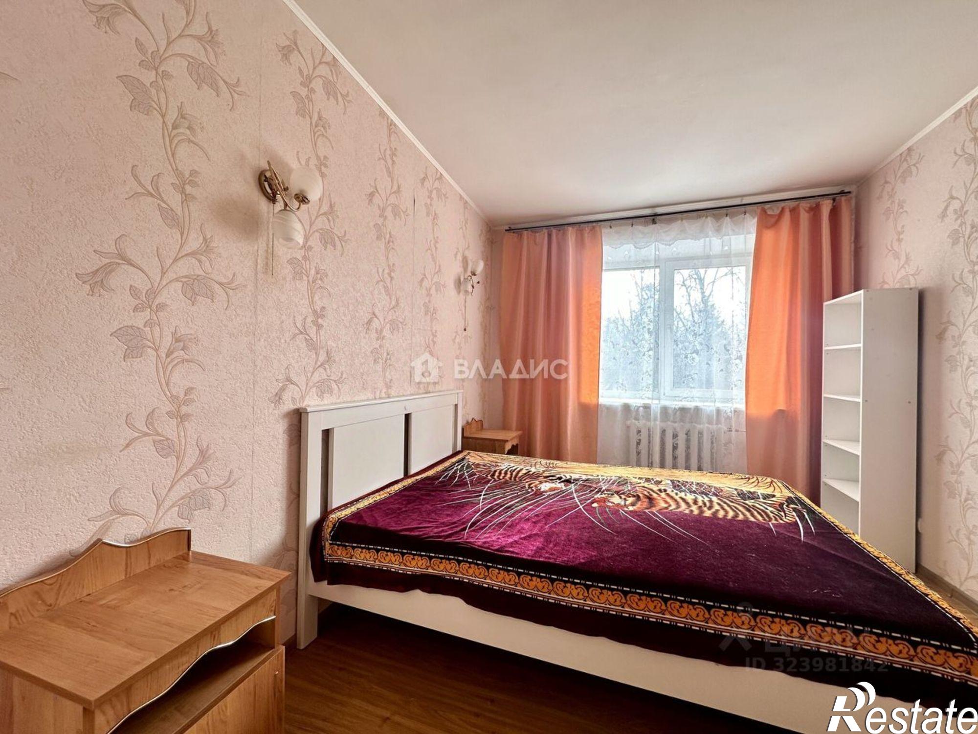 Сдать квартиру за 27 000 рублей на проспект Строителей, 15Ж