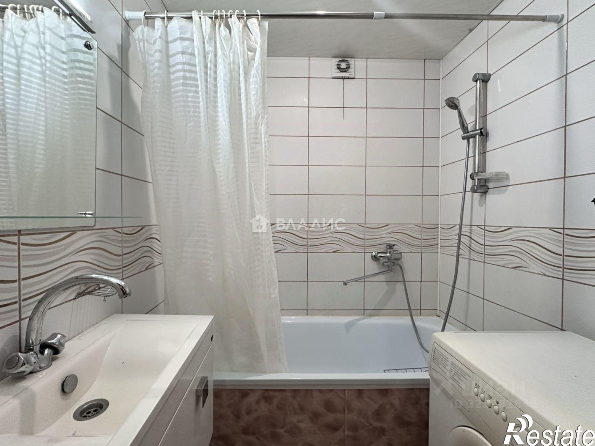 Сдать квартиру за 27 000 рублей на проспект Строителей, 15Ж