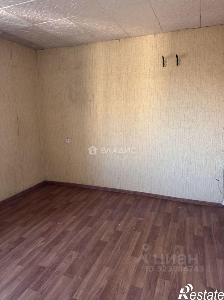 Комната Тракторная улица, 1В,  д. 1В