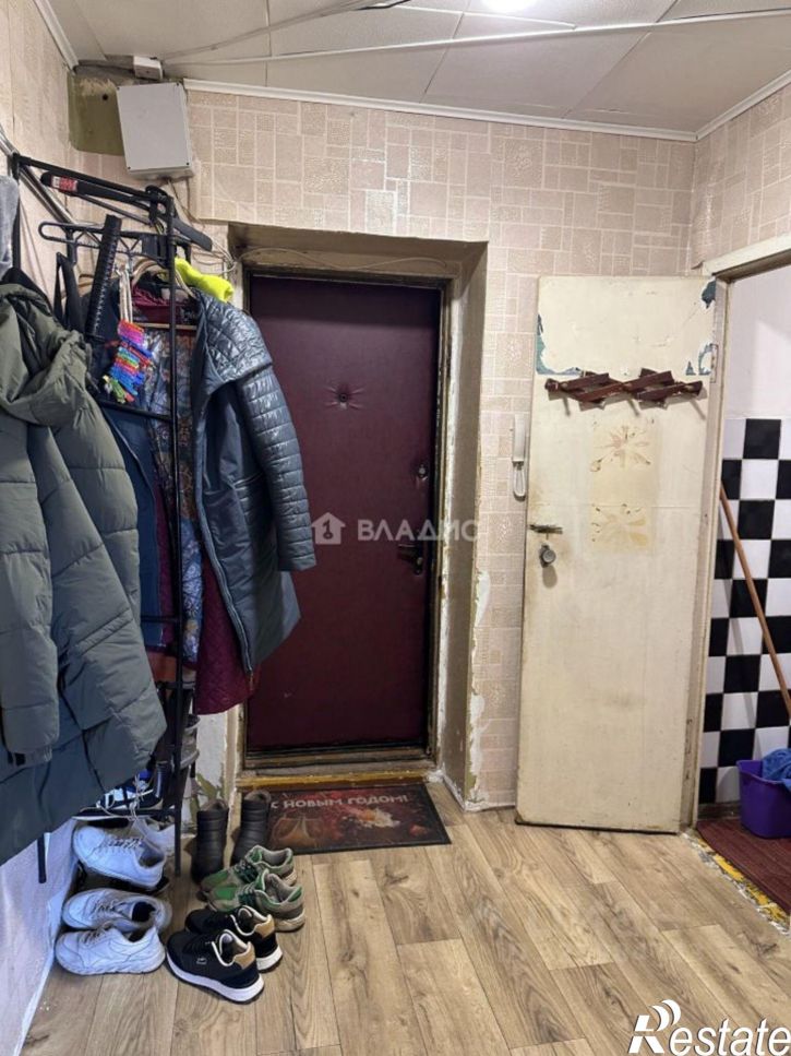 Комната Тракторная улица, 1В,  д. 1В