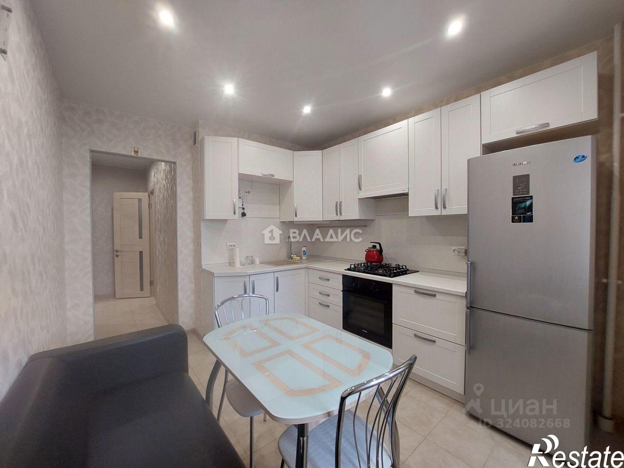 Сдать квартиру за 25 000 рублей на улица Нижняя Дуброва, 52 к2