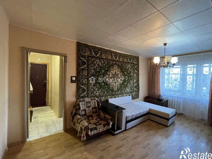 3-комн квартира улица Комиссарова, 63,  д. 63