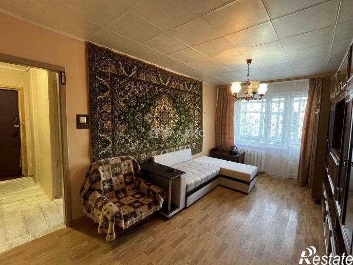 3-комн квартира улица Комиссарова, 63,  д. 63